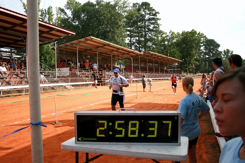 IMG_2004.JPG - 2:58 minus the delayed swim start and my final time was 2:49.26.  I set a goal of finishing in 2:50 so I can say I was pretty close.